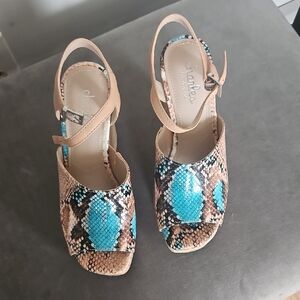 Charles by Charles David Women’s Turquoise Snakeskin Slingback Sandals...size 6M